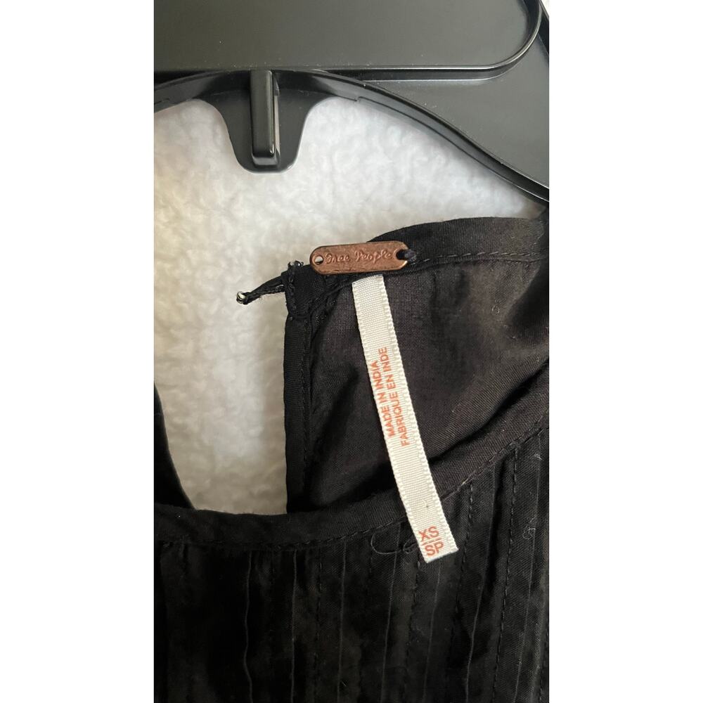 FREE PEOPLE black dress with purple and peach embroidery size XS 100% cotton - Picture 7 of 8